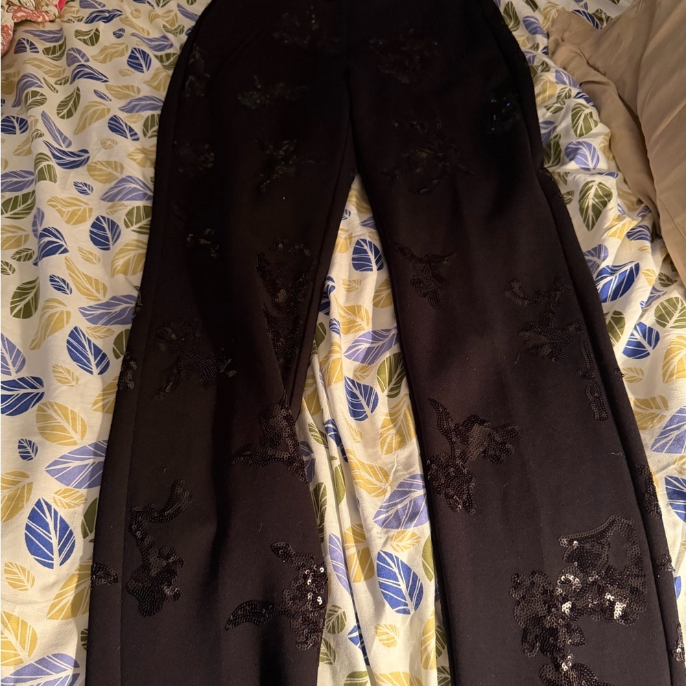 Chico’s Juliet slim leg Elegant Black Sequin Women's Pants NWT size 00/2